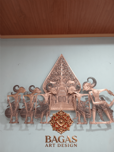 Set gunungan dan wayang